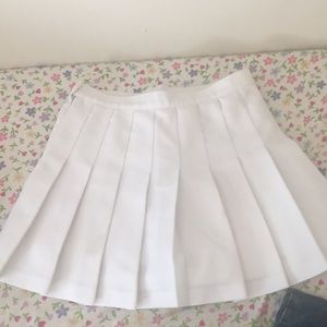 White American apparel skirt
